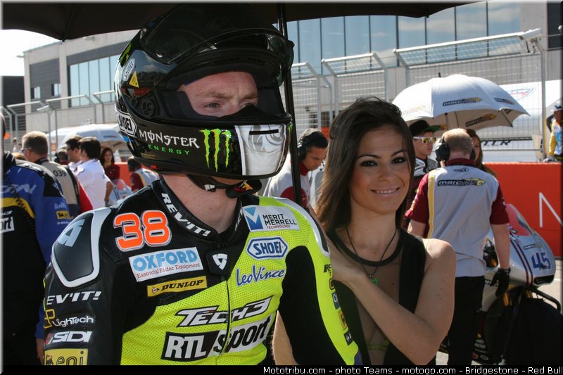 moto2__297_aragon_motorland_2012