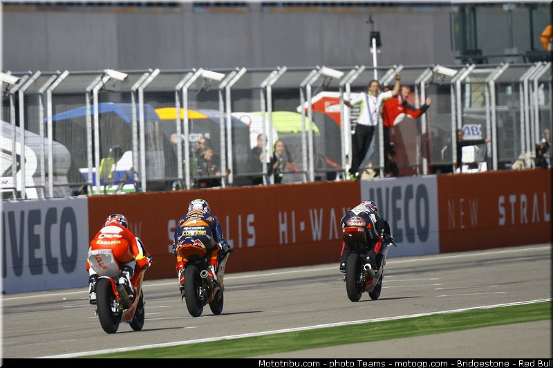 moto3_0011_aragon_motorland_2012