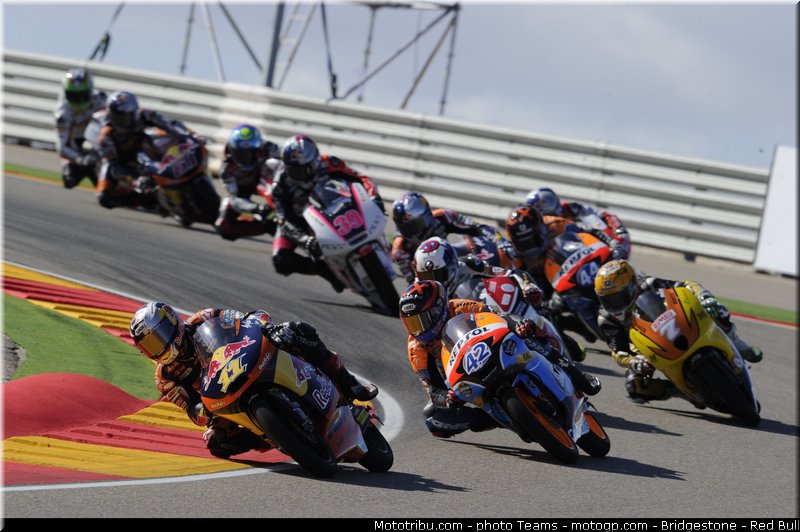 moto3_0014_aragon_motorland_2012