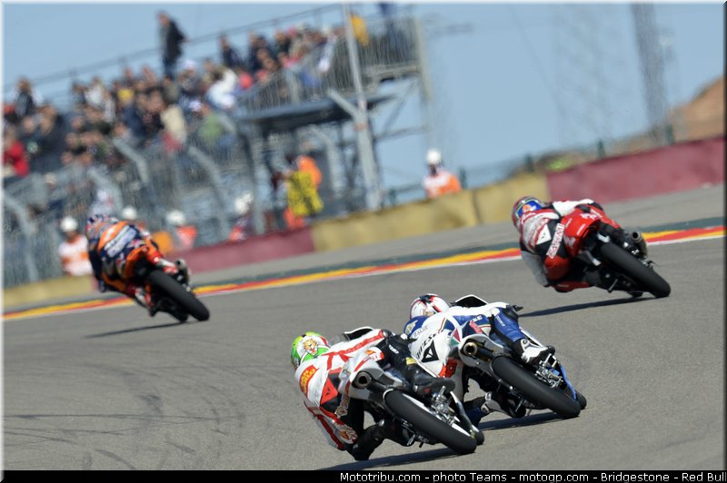 moto3_antonelli_0043_aragon_motorland_2012
