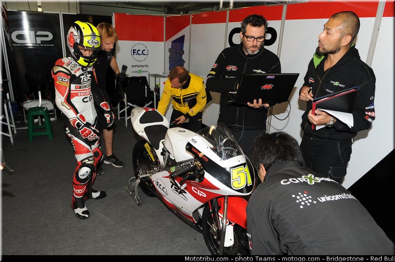 moto3_fuji_0001_aragon_motorland_2012