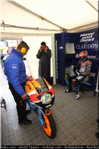 moto3_marquez_0001_aragon_motorland_2012
