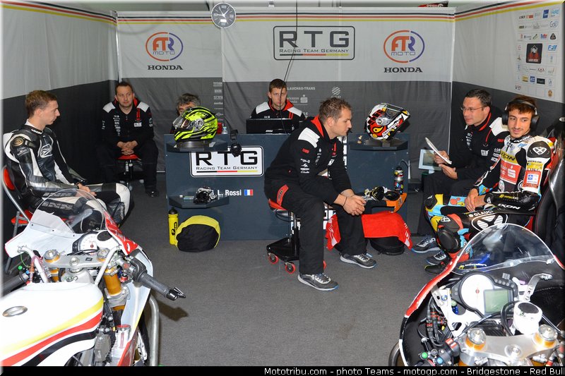 moto3_rossi_0006_aragon_motorland_2012