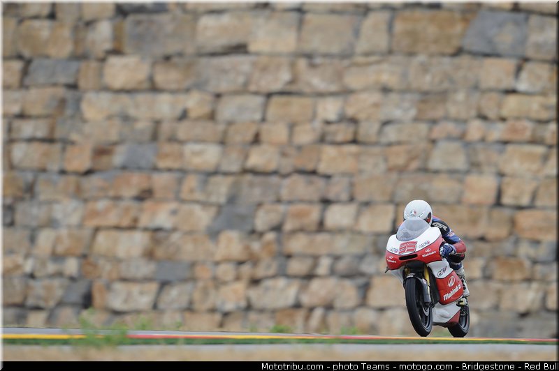 moto3_webb_0001_aragon_motorland_2012