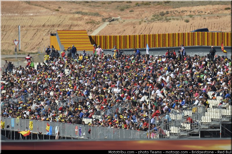motogp_ambiance_0002_aragon_motorland_2012