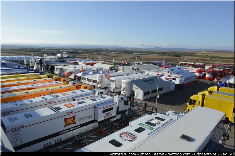 motogp_ambiance_0004_aragon_motorland_2012