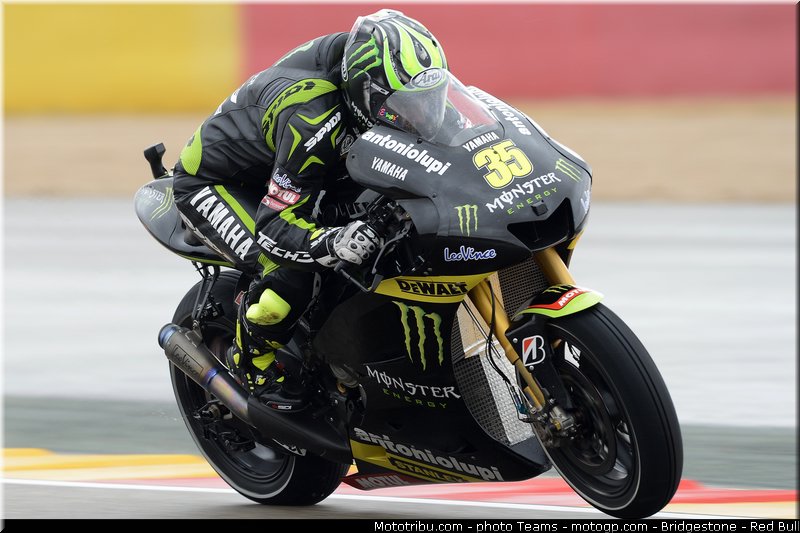 motogp_crutchlow_0009_aragon_motorland_2012