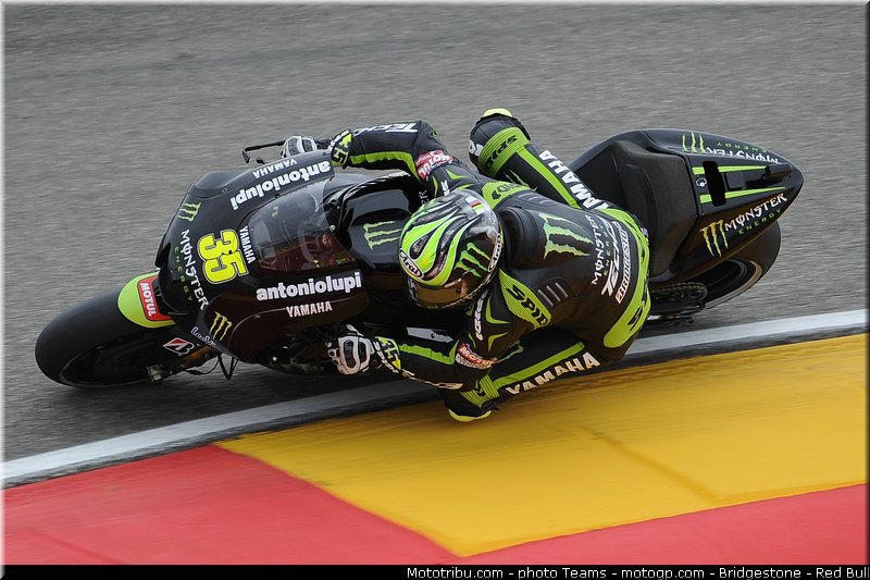 motogp_crutchlow_0011_aragon_motorland_2012
