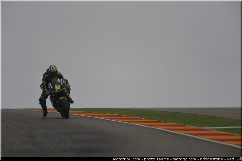 motogp_crutchlow_0015_aragon_motorland_2012