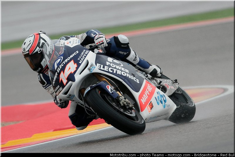 motogp_de_puniet_0004_aragon_motorland_2012
