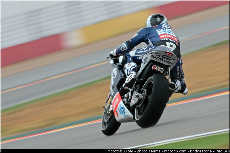 motogp_de_puniet_0006_aragon_motorland_2012