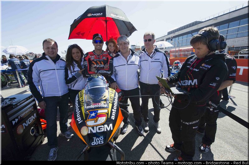 motogp_edwards_0005_aragon_motorland_2012