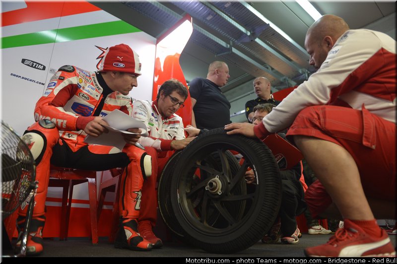 motogp_hayden_0004_aragon_motorland_2012