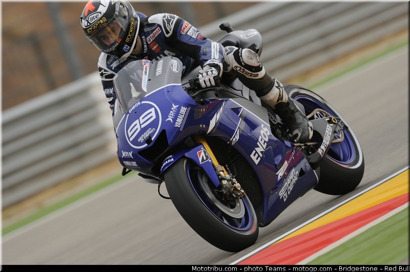 motogp_lorenzo_0003_aragon_motorland_2012