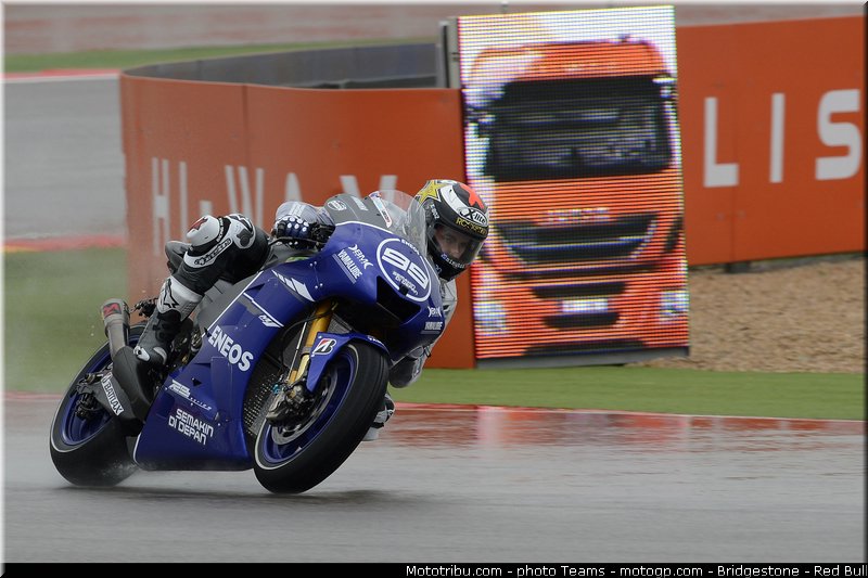 motogp_lorenzo_0005_aragon_motorland_2012