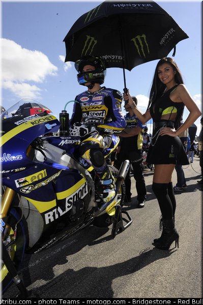 motogp_pitbabe_0025_aragon_motorland_2012