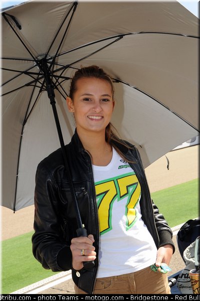 motogp_pitbabe_0029_aragon_motorland_2012
