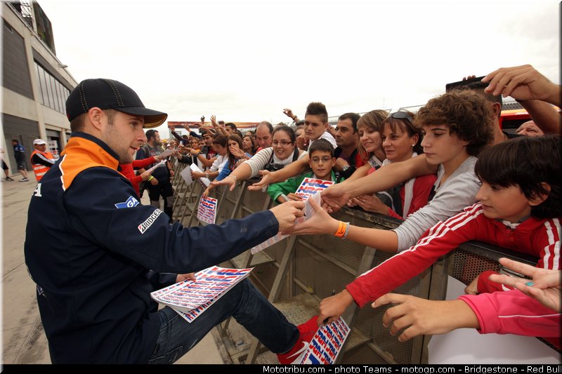 motogp_rea_0001_aragon_motorland_2012