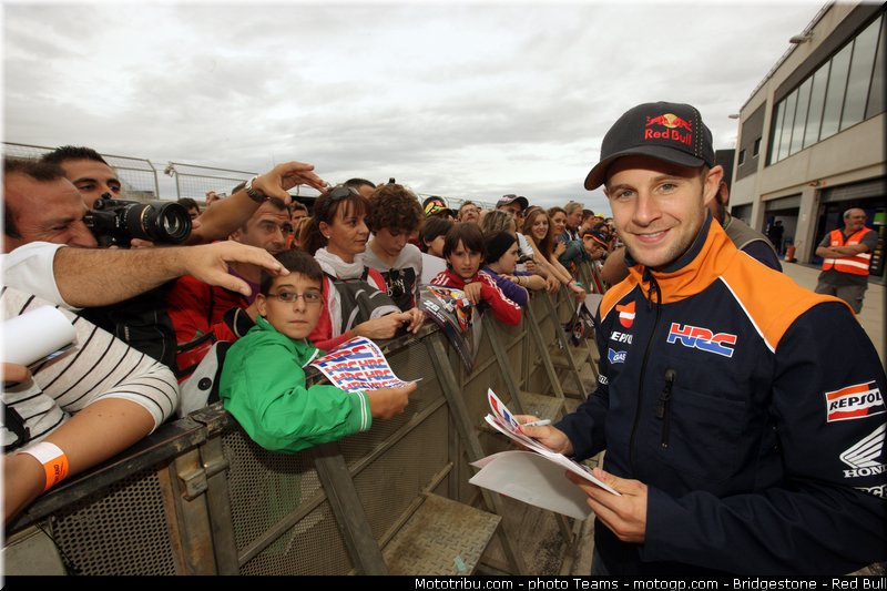 motogp_rea_0002_aragon_motorland_2012