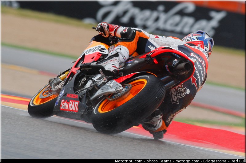 motogp_rea_0008_aragon_motorland_2012