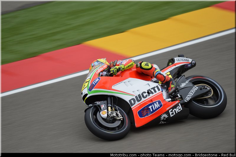 motogp_rossi_0008_aragon_motorland_2012