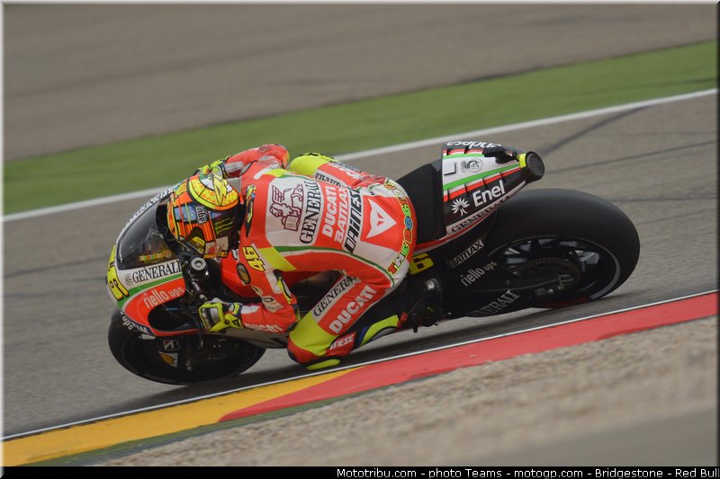 motogp_rossi_0011_aragon_motorland_2012