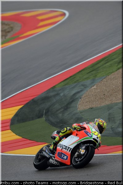 motogp_rossi_0018_aragon_motorland_2012