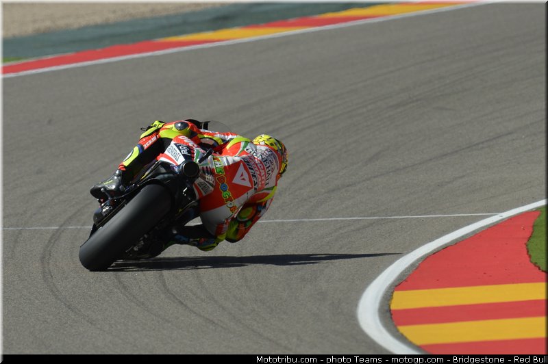 motogp_rossi_0023_aragon_motorland_2012