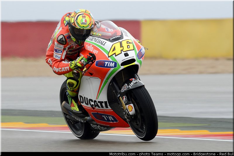motogp_rossi_0031_aragon_motorland_2012