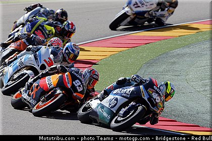 moto2__022_aragon_motorland_2012.jpg