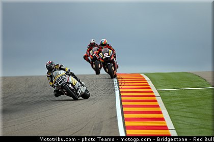 moto2__041_aragon_motorland_2012.jpg