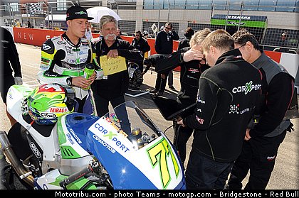moto2__091_aragon_motorland_2012.jpg