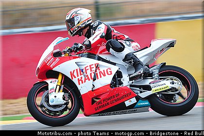 moto2__110_aragon_motorland_2012.jpg