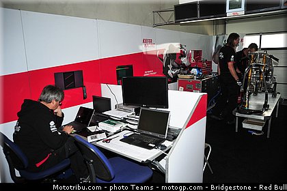 moto2__117_aragon_motorland_2012.jpg