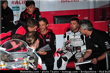 moto2__120_aragon_motorland_2012.jpg
