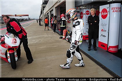 moto2__121_aragon_motorland_2012.jpg