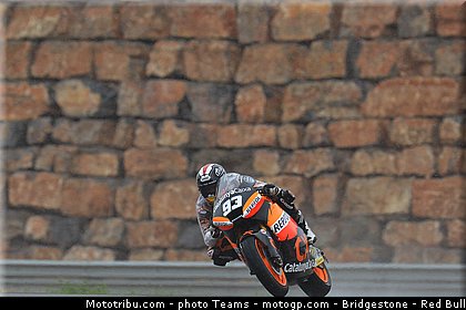 moto2__196_aragon_motorland_2012.jpg