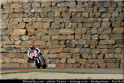 moto2__235_aragon_motorland_2012.jpg