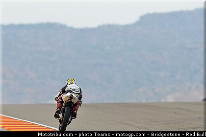 moto3_fuji_0014_aragon_motorland_2012.jpg