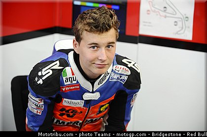 moto3_popov_0001_aragon_motorland_2012.jpg