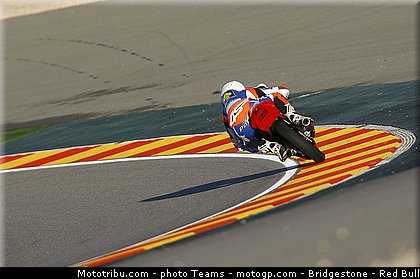 moto3_popov_0003_aragon_motorland_2012.jpg
