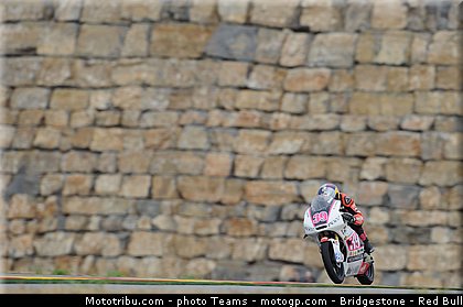 moto3_salom_0001_aragon_motorland_2012.jpg
