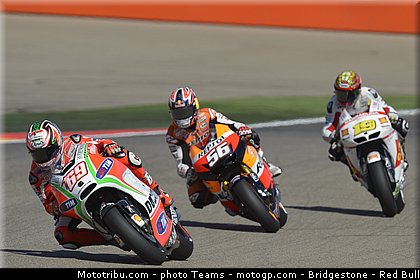 motogp_0028_aragon_motorland_2012.jpg