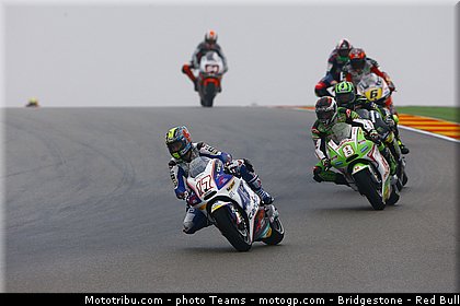 motogp_0030_aragon_motorland_2012.jpg