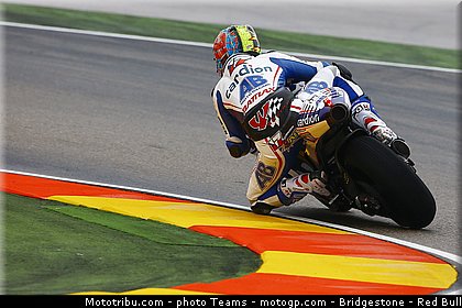 motogp_abraham_0006_aragon_motorland_2012.jpg