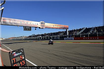 motogp_ambiance_0005_aragon_motorland_2012.jpg