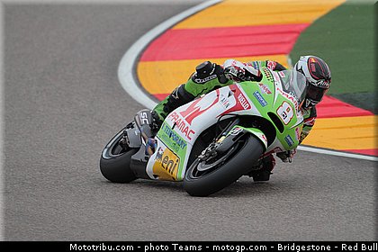 motogp_barbera_0009_aragon_motorland_2012.jpg
