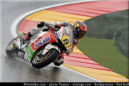 motogp_bradl_0010_aragon_motorland_2012.jpg
