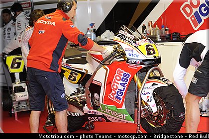 motogp_bradl_0016_aragon_motorland_2012.jpg