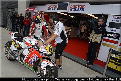 motogp_bradl_0021_aragon_motorland_2012.jpg